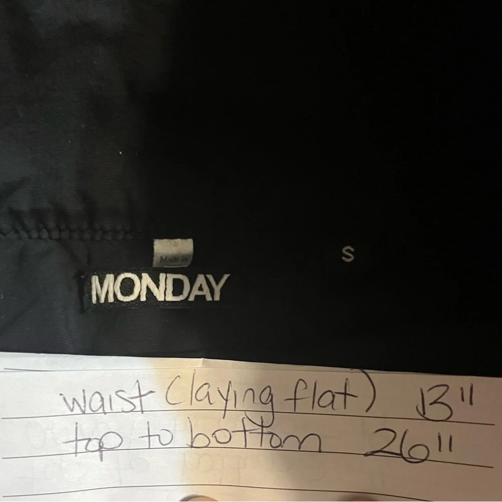 MONDAY 100% cotton